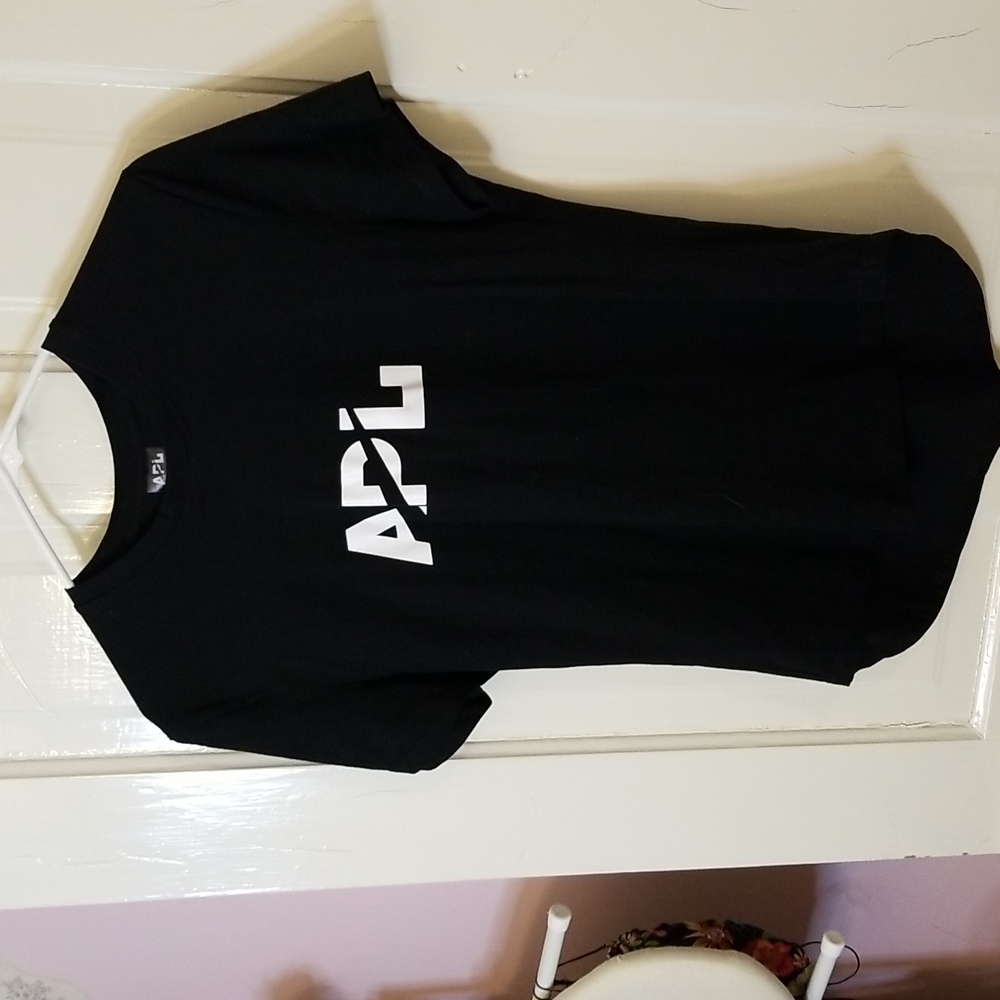 Apl t-shirt